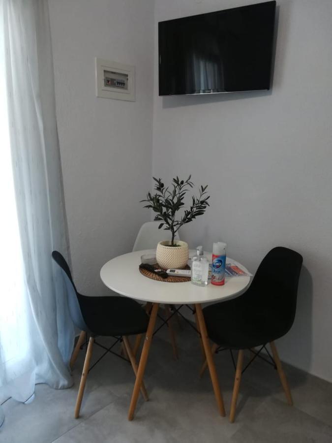 Aiolos Blu Luxury Apartment