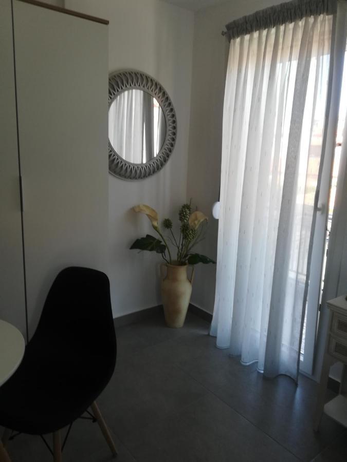 Aiolos Blu Luxury Nea Roda