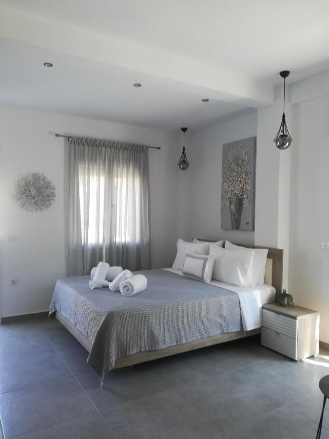 Aiolos Blu Luxury Nea Roda