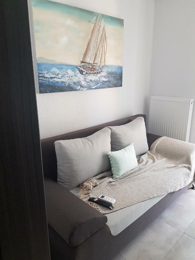 Aiolos Blu Luxury Apartment Nea Roda